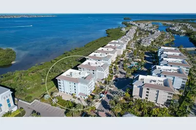 396 Aruba Circle #302, Bradenton, FL 34209 - Photo 1