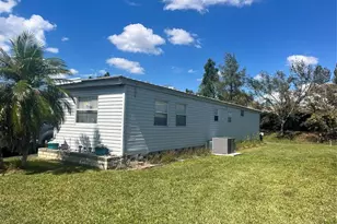 5316 53rd Ave E, Bradenton, FL 34203 - Photo 2