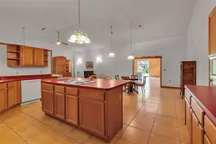 6510 24th Ave E, Bradenton, FL 34208 - Photo 4