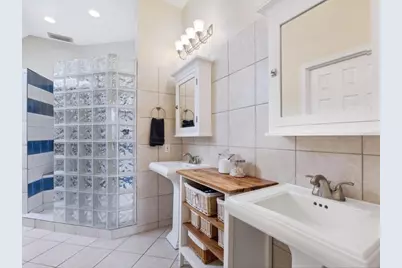 3648 Beneva Oaks Boulevard, Sarasota, FL 34238 - Photo 22