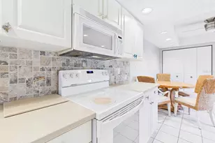 4534 La Jolla Dr, Bradenton, FL 34210 - Photo 10