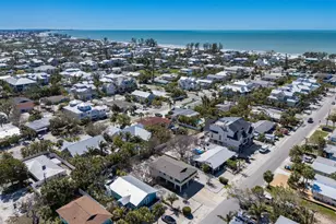 313 Magnolia Ave, Anna Maria, FL 34216 - Photo 38