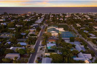 313 Magnolia Avenue, Anna Maria, FL 34216 - Photo 10