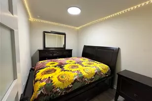 2255 Chester Ave, Sarasota, FL 34234 - Photo 10