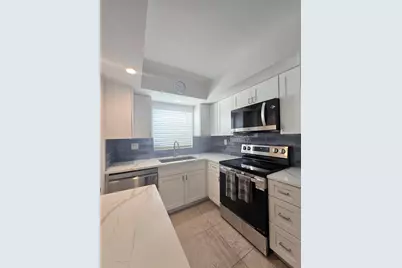 9200 Midnight Pass Road #10, Sarasota, FL 34242 - Photo 4