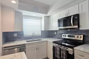 9200 Midnight Pass Rd, Sarasota, FL 34242 - Photo 4