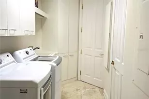 35 Watergate Dr, Sarasota, FL 34236 - Photo 18