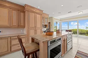 1364 Point Crisp Rd, Sarasota, FL 34242 - Photo 36