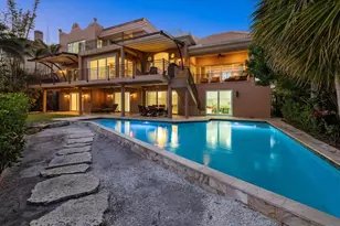 1364 Point Crisp Rd, Sarasota, FL 34242 - Photo 4