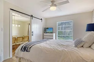 1718 Caribbean Dr, Sarasota, FL 34231 - Photo 26