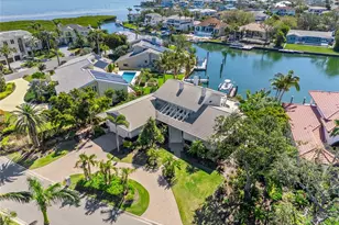 520 Harbor Cay Dr, Longboat Key, FL 34228 - Photo 1