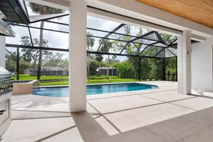 1575 Eastbrook Dr, Sarasota, FL 34231 - Photo 20