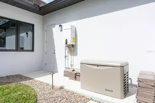 1575 Eastbrook Dr, Sarasota, FL 34231 - Photo 70