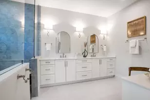 1575 Eastbrook Dr, Sarasota, FL 34231 - Photo 26