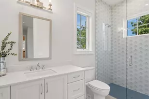 1575 Eastbrook Dr, Sarasota, FL 34231 - Photo 34