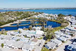 4 Braden Castle Dr, Bradenton, FL 34208 - Photo 28