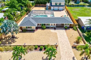 6139 Hollywood Blvd, Sarasota, FL 34231 - Photo 1