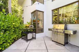 587 47th St, Sarasota, FL 34234 - Photo 44