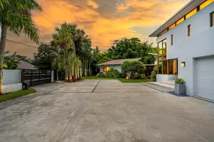 587 47th St, Sarasota, FL 34234 - Photo 48