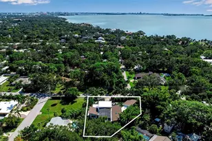 587 47th St, Sarasota, FL 34234 - Photo 6