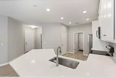 5998 Amberly Drive, Bradenton, FL 34208 - Photo 12