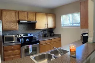1818 Parakeet Way, Sarasota, FL 34232 - Photo 4