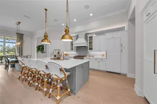 8847 Colonels Ct, Sarasota, FL 34240 - Photo 10