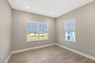 18137 Franklin Park Ct, Venice, FL 34293 - Photo 6