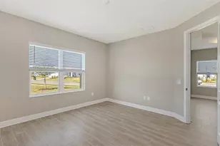 18137 Franklin Park Ct, Venice, FL 34293 - Photo 32