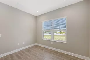 18137 Franklin Park Ct, Venice, FL 34293 - Photo 14