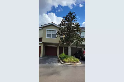 5721 Bentgrass Drive #208, Sarasota, FL 34235 - Photo 2