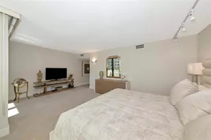 101 Sunset Dr, Sarasota, FL 34236 - Photo 14