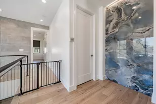 212 S Renellie Dr, Tampa, FL 33609 - Photo 24