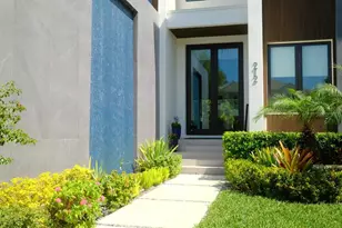 212 S Renellie Dr, Tampa, FL 33609 - Photo 2