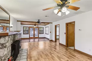 1406 5th St W, Palmetto, FL 34221 - Photo 10