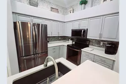 321 Reclinata Circle, Venice, FL 34292 - Photo 14