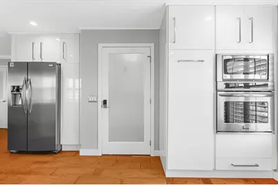 2300 Avenue B, Bradenton Beach, FL 34217 - Photo 12