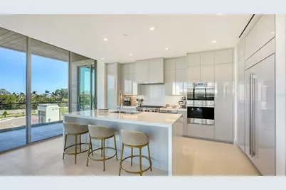 1591 Gulf Of Mexico Drive #313, Longboat Key, FL 34228 - Photo 10