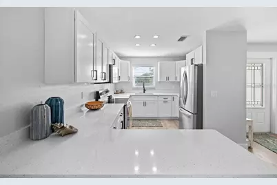 785 Jacaranda Road, Anna Maria, FL 34216 - Photo 12