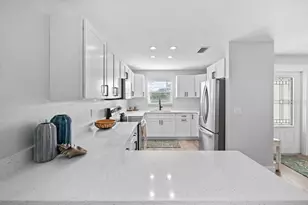 785 Jacaranda Rd, Anna Maria, FL 34216 - Photo 12