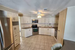 808 53rd Ave E, Bradenton, FL 34203 - Photo 16