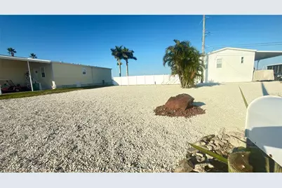 2858 Trinidad Way, Palmetto, FL 34221 - Photo 6