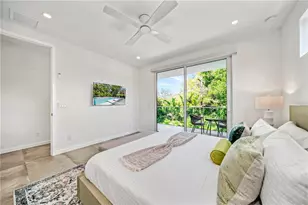 2327 Hillview St, Sarasota, FL 34239 - Photo 44