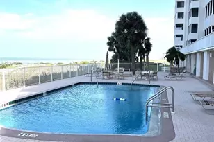 633 Alhambra Rd, Venice, FL 34285 - Photo 4