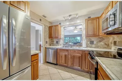 5630 Golf Pointe Drive #205, Sarasota, FL 34243 - Photo 6