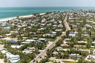 402 71st St, Holmes Beach, FL 34217 - Photo 66