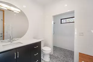 402 71st St, Holmes Beach, FL 34217 - Photo 32