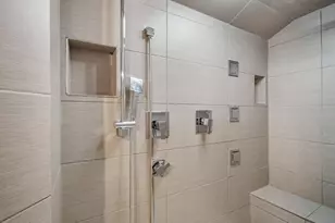 402 71st St, Holmes Beach, FL 34217 - Photo 36