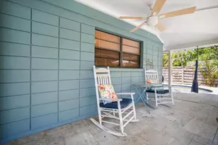 402 71st St, Holmes Beach, FL 34217 - Photo 6