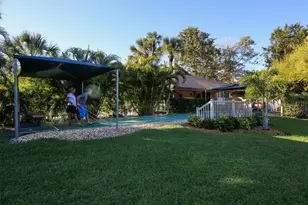 5669 Ashton Lake Dr, Sarasota, FL 34231 - Photo 28